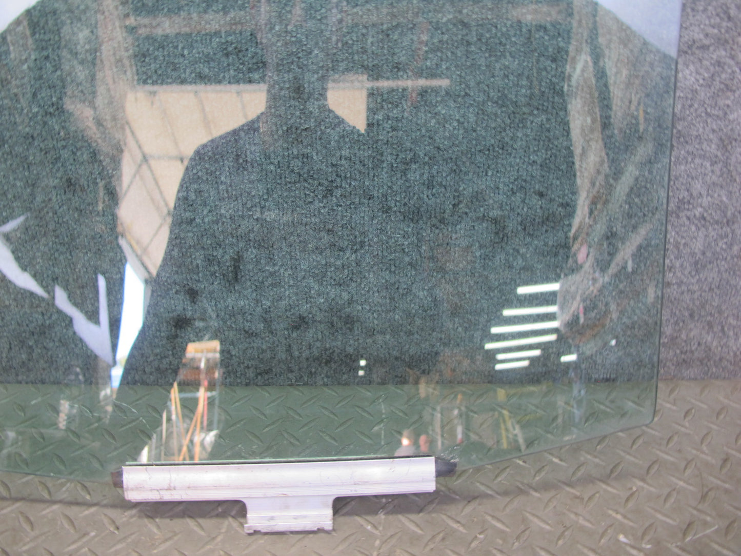 93-95 Mercedes W124 300D Sedan Rear Right Door Glass Window OEM