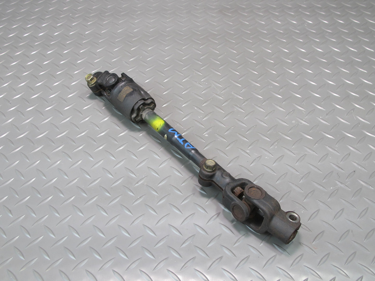 96-98 Toyota MARK2 JZX100 Tourer S Steering Column U Joint Linkage Shaft OEM