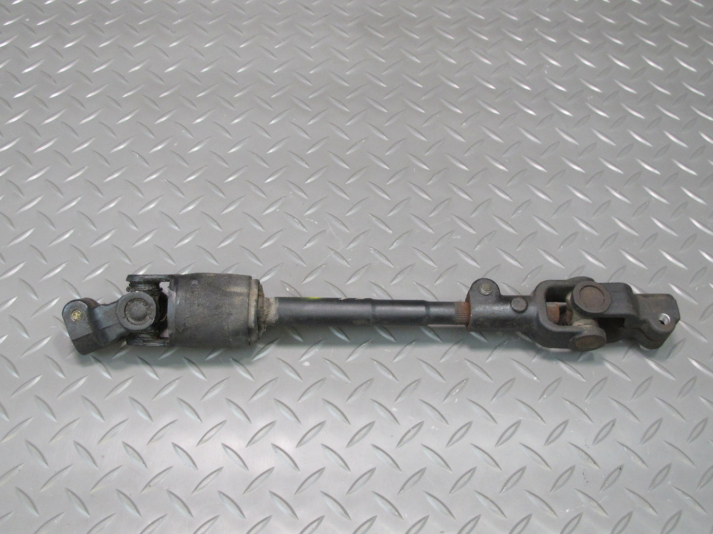 96-98 Toyota MARK2 JZX100 Tourer S Steering Column U Joint Linkage Shaft OEM