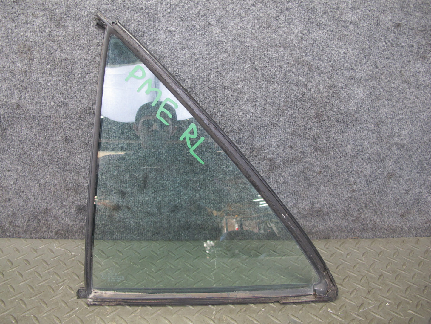 93-95 Mercedes W124 300D Sedan Rear Left Door Quarter Glass Window OEM