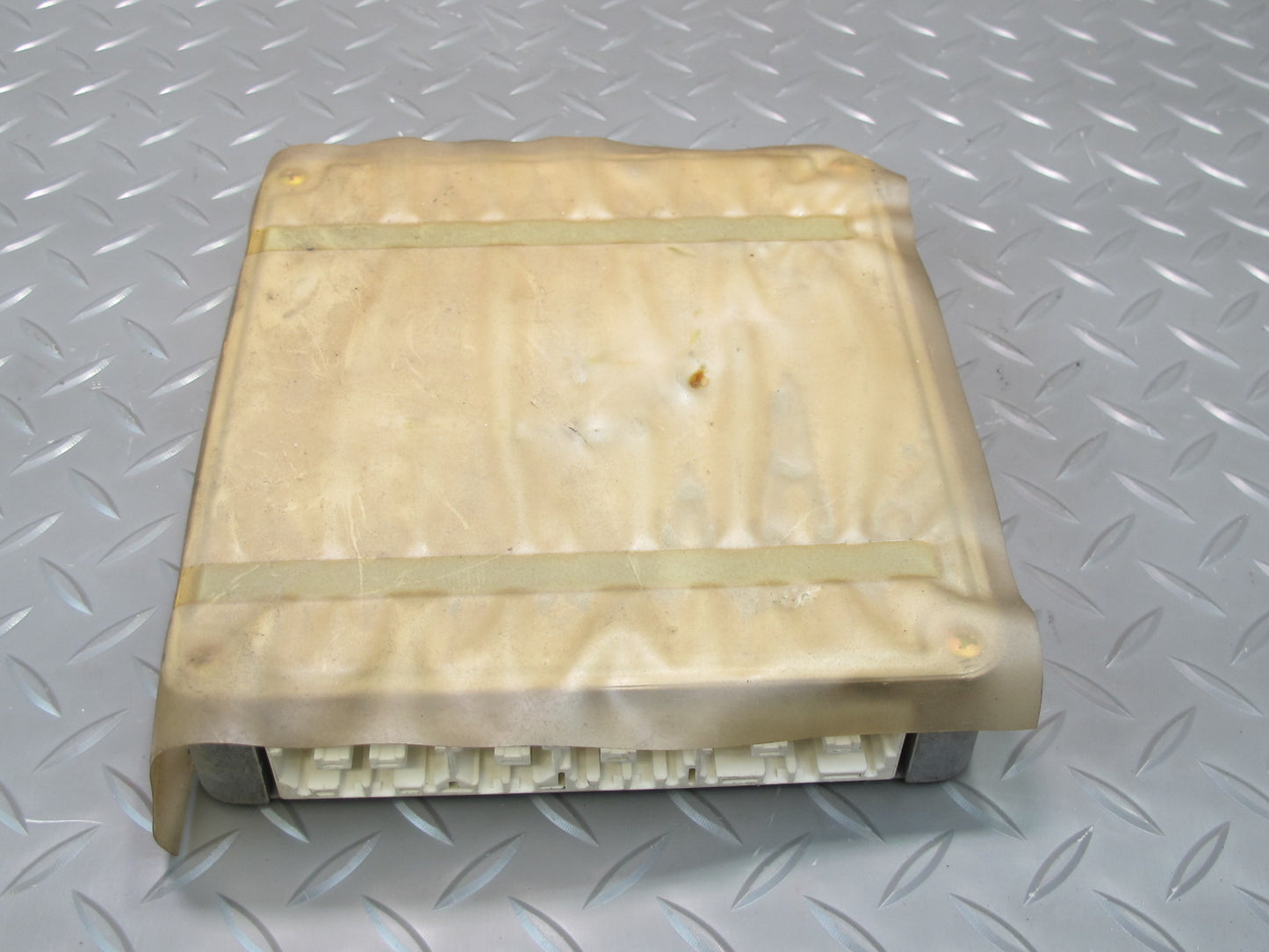 96-98 Toyota MARK2 JZX100 Tourer S 2.5L 1JZGE 4AT Engine ECU Control Module OEM