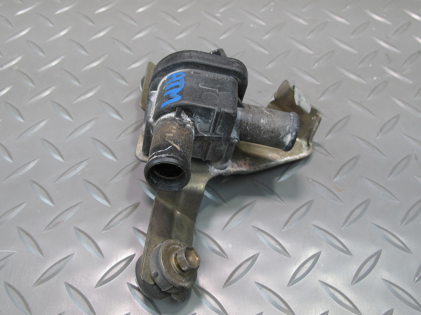 96-98 Toyota MARK2 JZX100 1JZGE Heater Control Water Valve Pump OEM