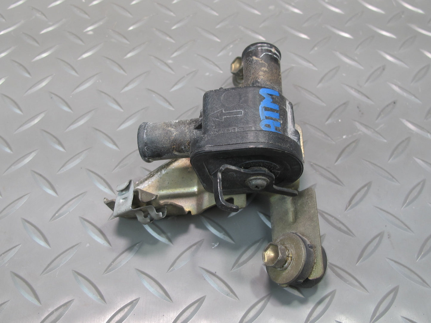 96-98 Toyota MARK2 JZX100 1JZGE Heater Control Water Valve Pump OEM