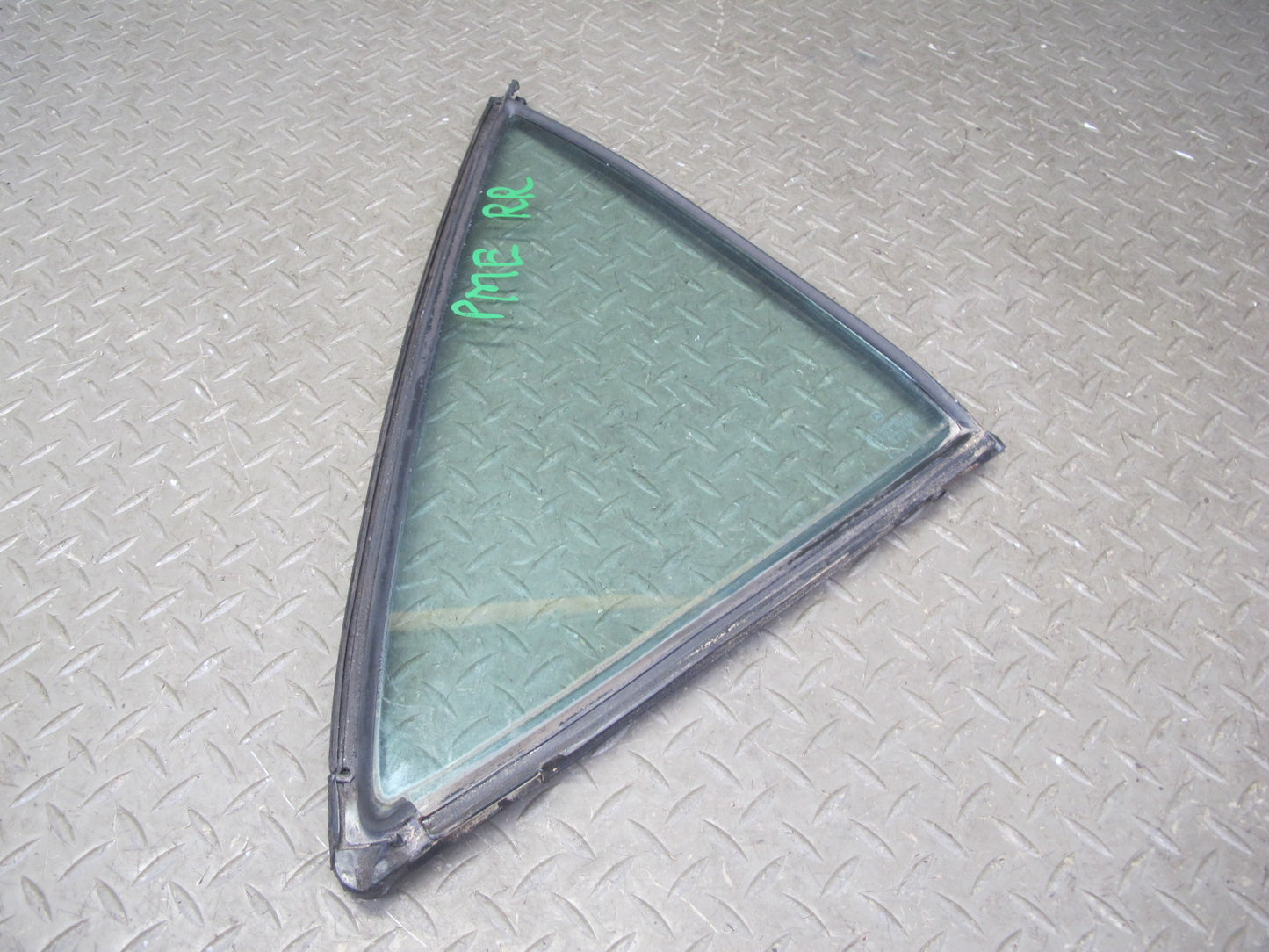 93-95 Mercedes W124 300D Sedan Rear Right Door Quarter Glass Window OEM