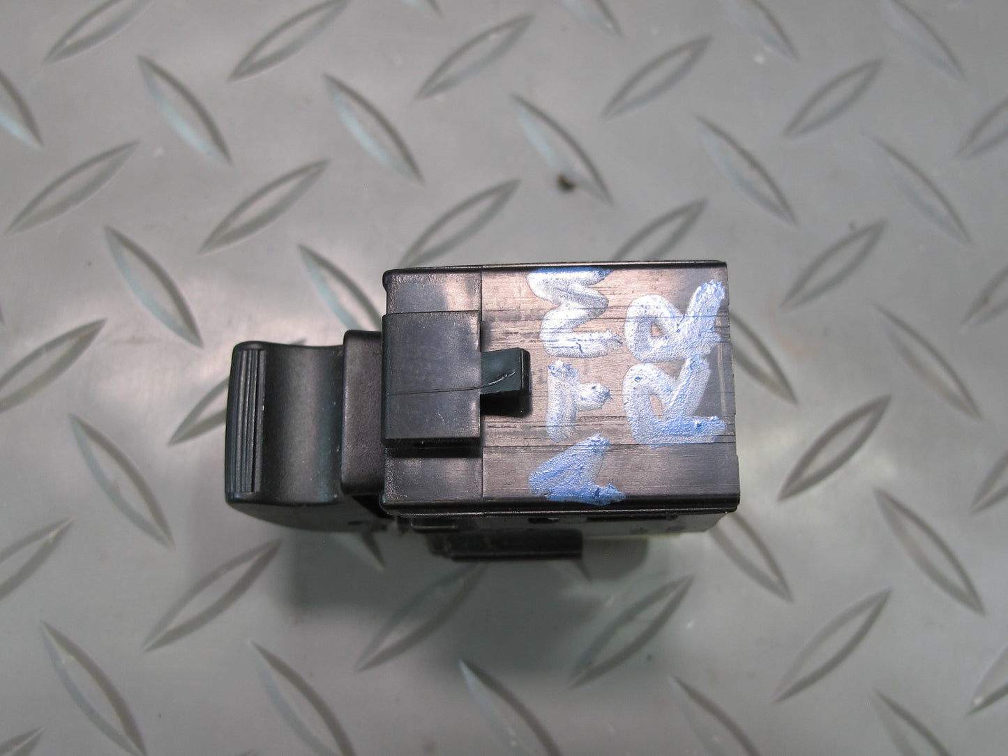 96-00 Toyota MARK2 JZX100 Set of 3 Power Window Switch OEM