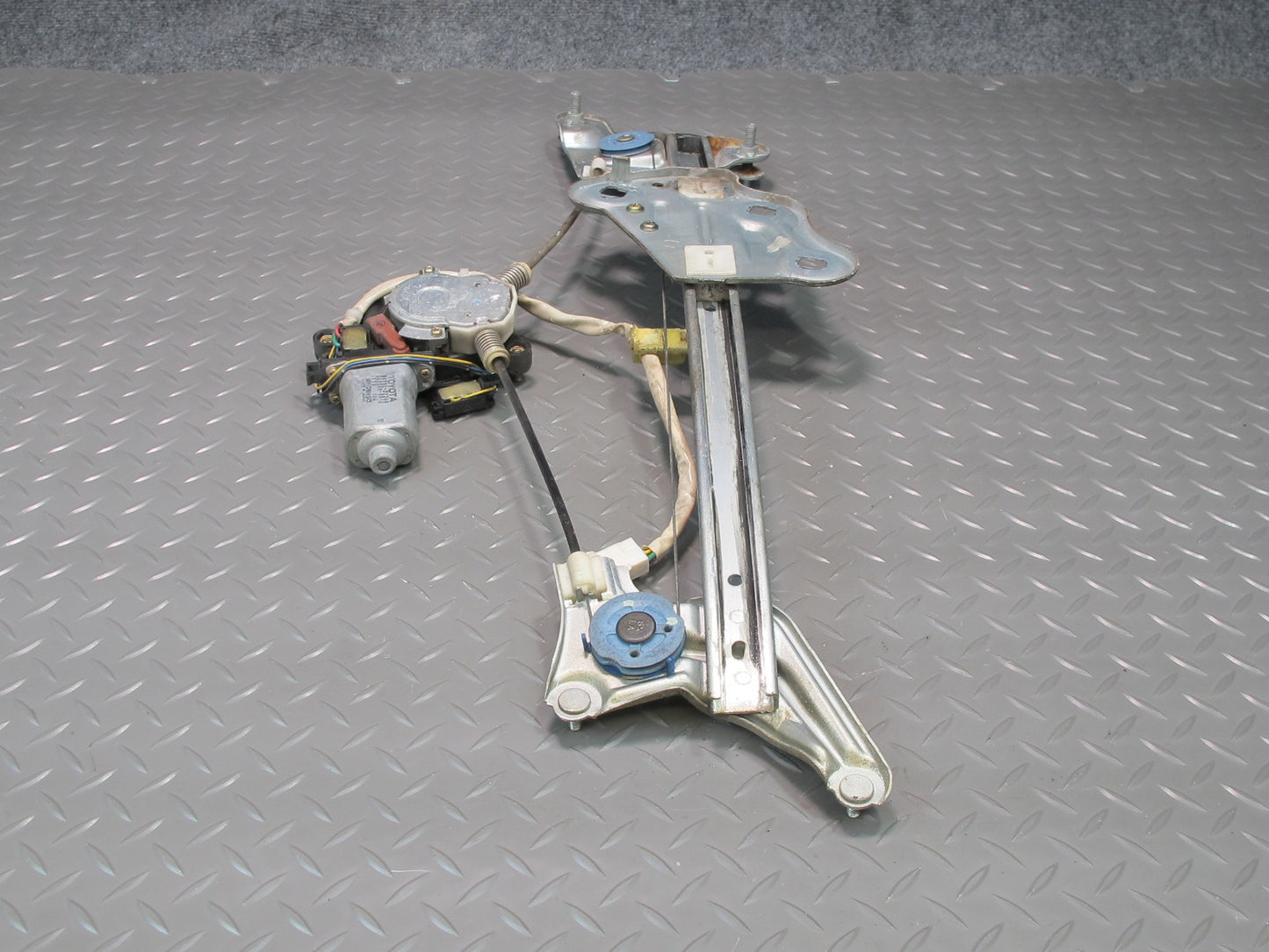 96-00 Toyota MARK2 JZX100 Tourer Front Right Door Window Regulator w Motor OEM