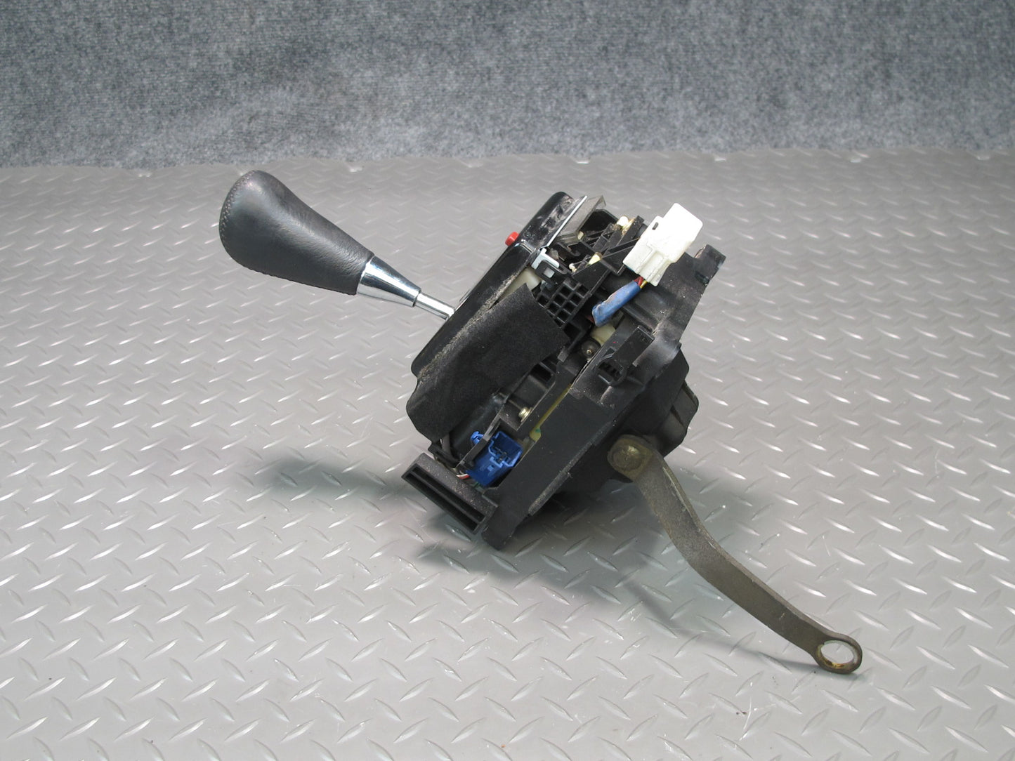 96-98 Toyota MARK2 JZX100 Tourer A340E A/T Automatic Transmission Shifter OEM