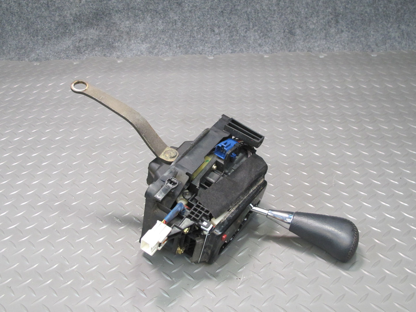 96-98 Toyota MARK2 JZX100 Tourer A340E A/T Automatic Transmission Shifter OEM