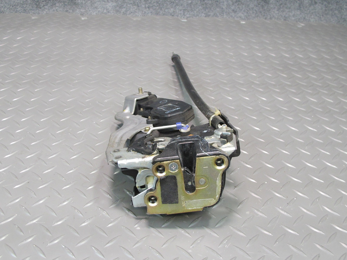 96-00 Toyota MARK2 JZX100 Tourer Rear Right Door Lock Latch Actuator OEM