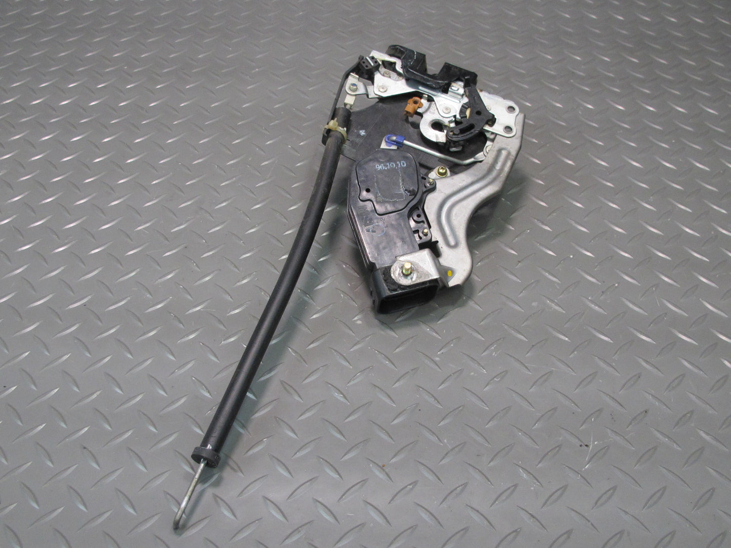 96-00 Toyota MARK2 JZX100 Tourer Rear Right Door Lock Latch Actuator OEM