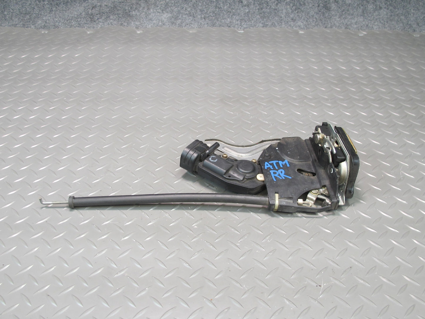 96-00 Toyota MARK2 JZX100 Tourer Rear Right Door Lock Latch Actuator OEM