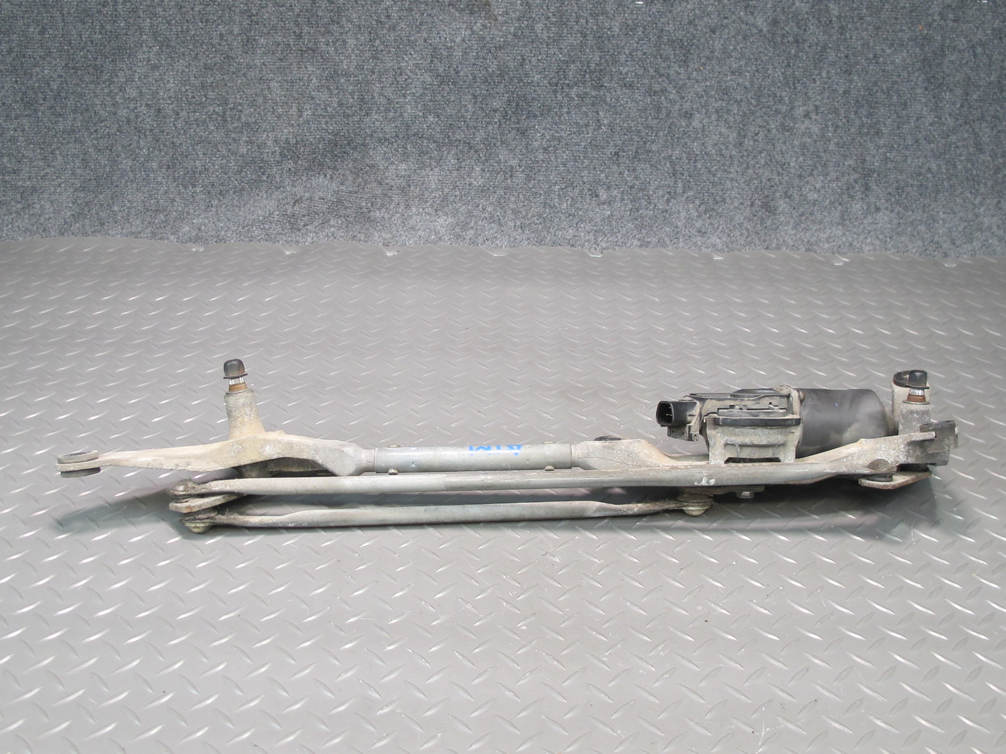 96-00 Toyota MARK2 JZX100 Windshield Wiper Transmission Linkage w Motor OEM
