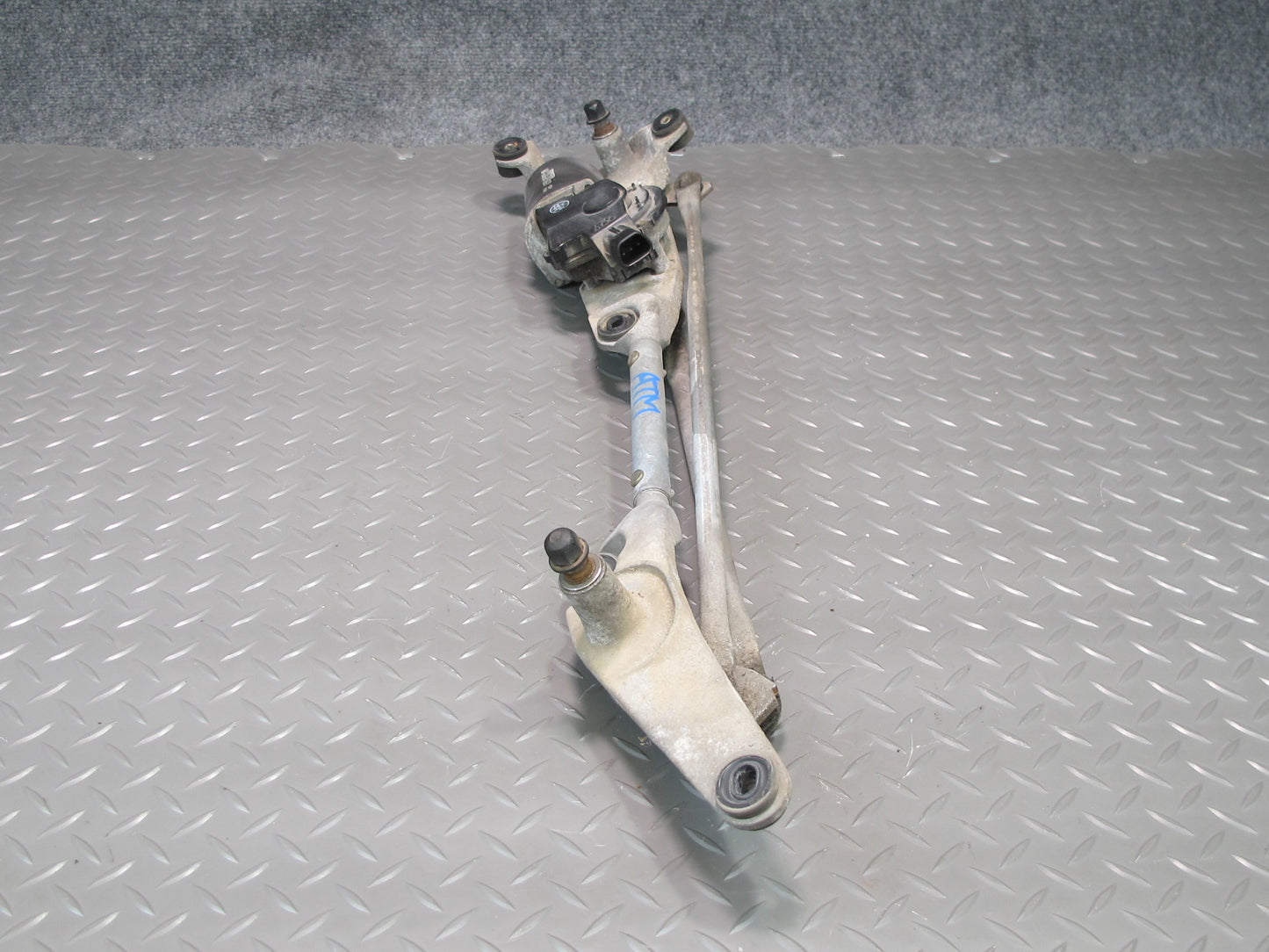 96-00 Toyota MARK2 JZX100 Windshield Wiper Transmission Linkage w Motor OEM