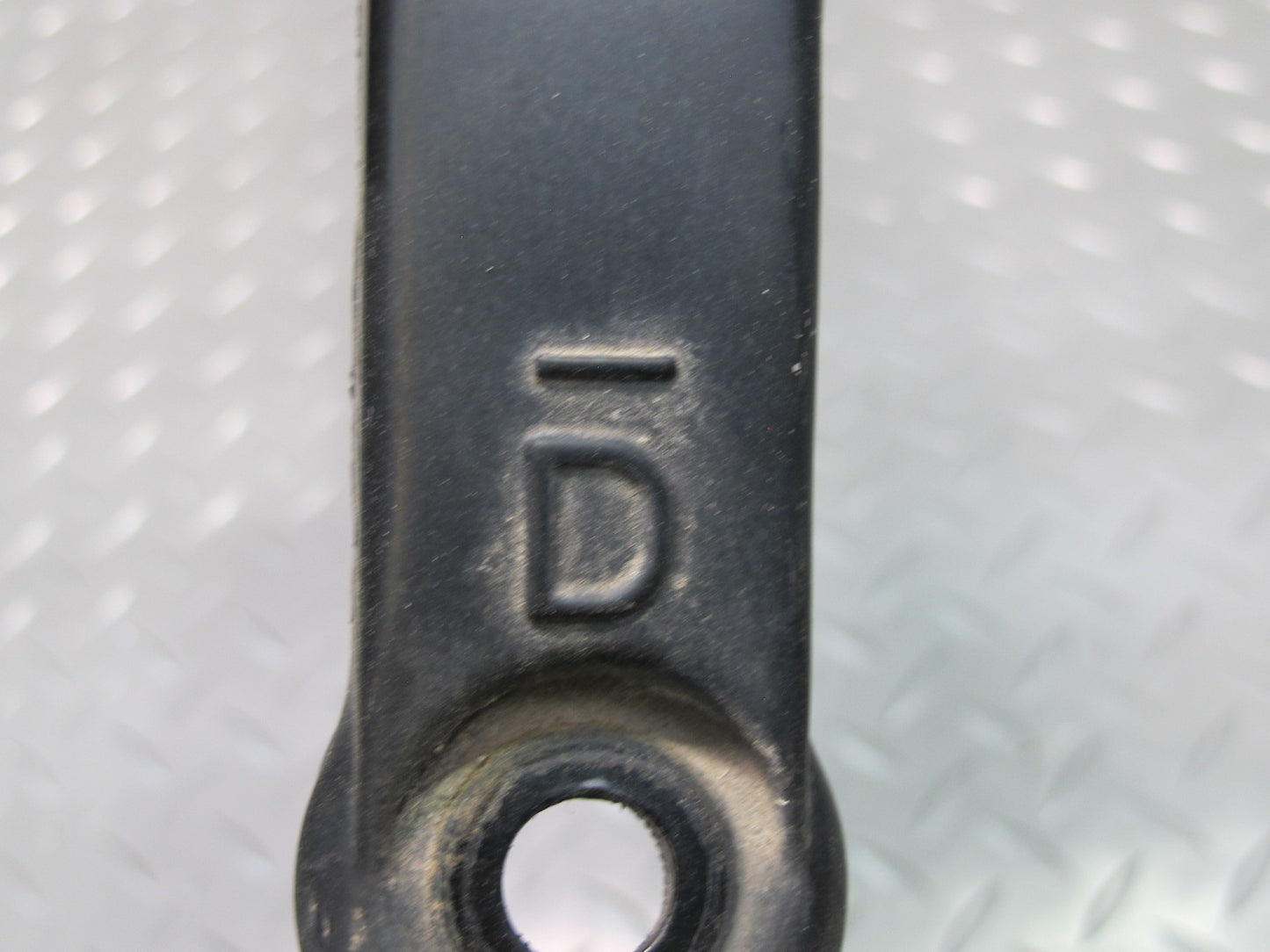 96-00 Toyota MARK2 JZX100 Set of 2 Front Left & Right Wiper Arm OEM