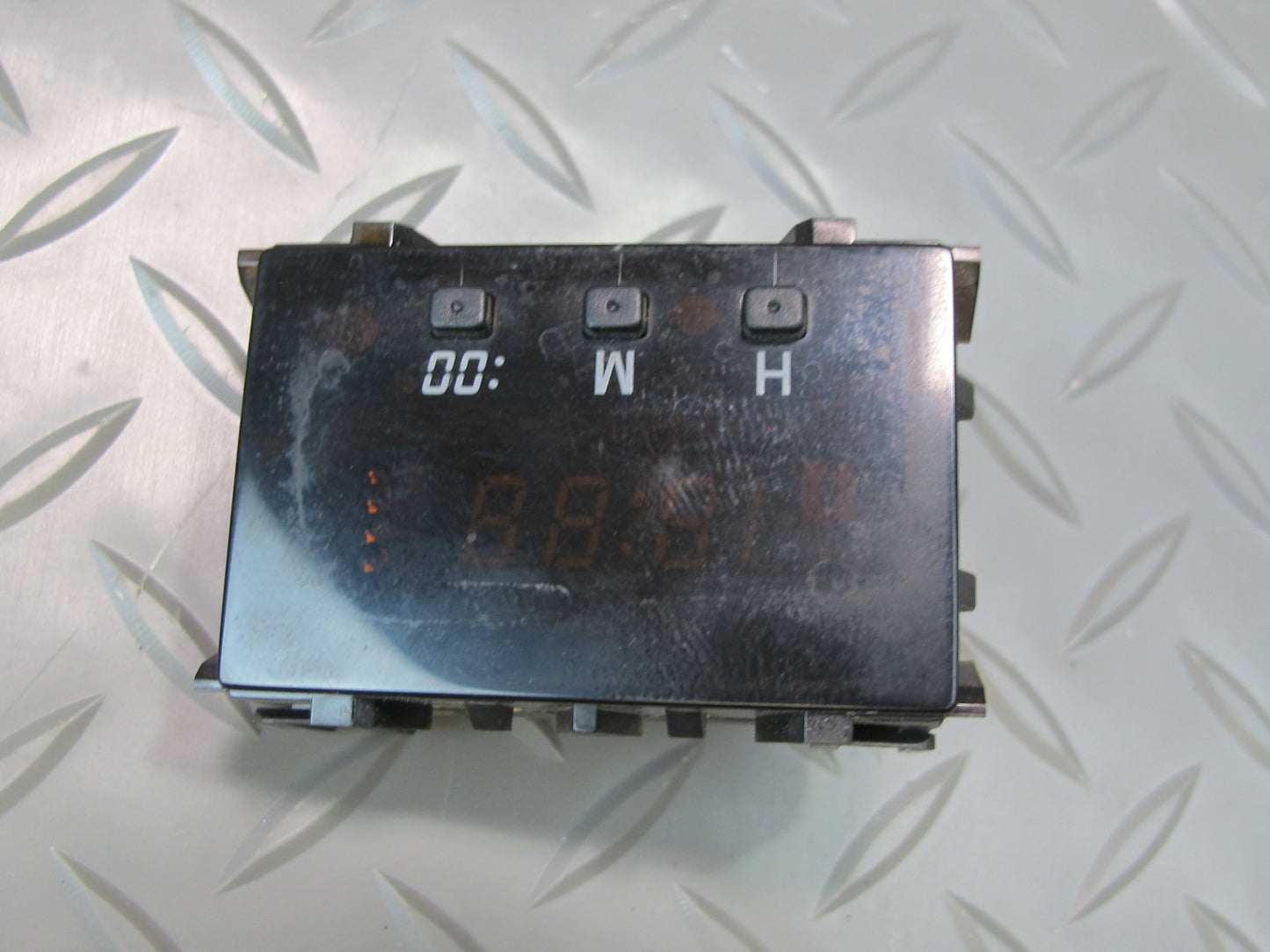 96-98 Toyota MARK2 JZX100 Dash Digital Clock Unit OEM