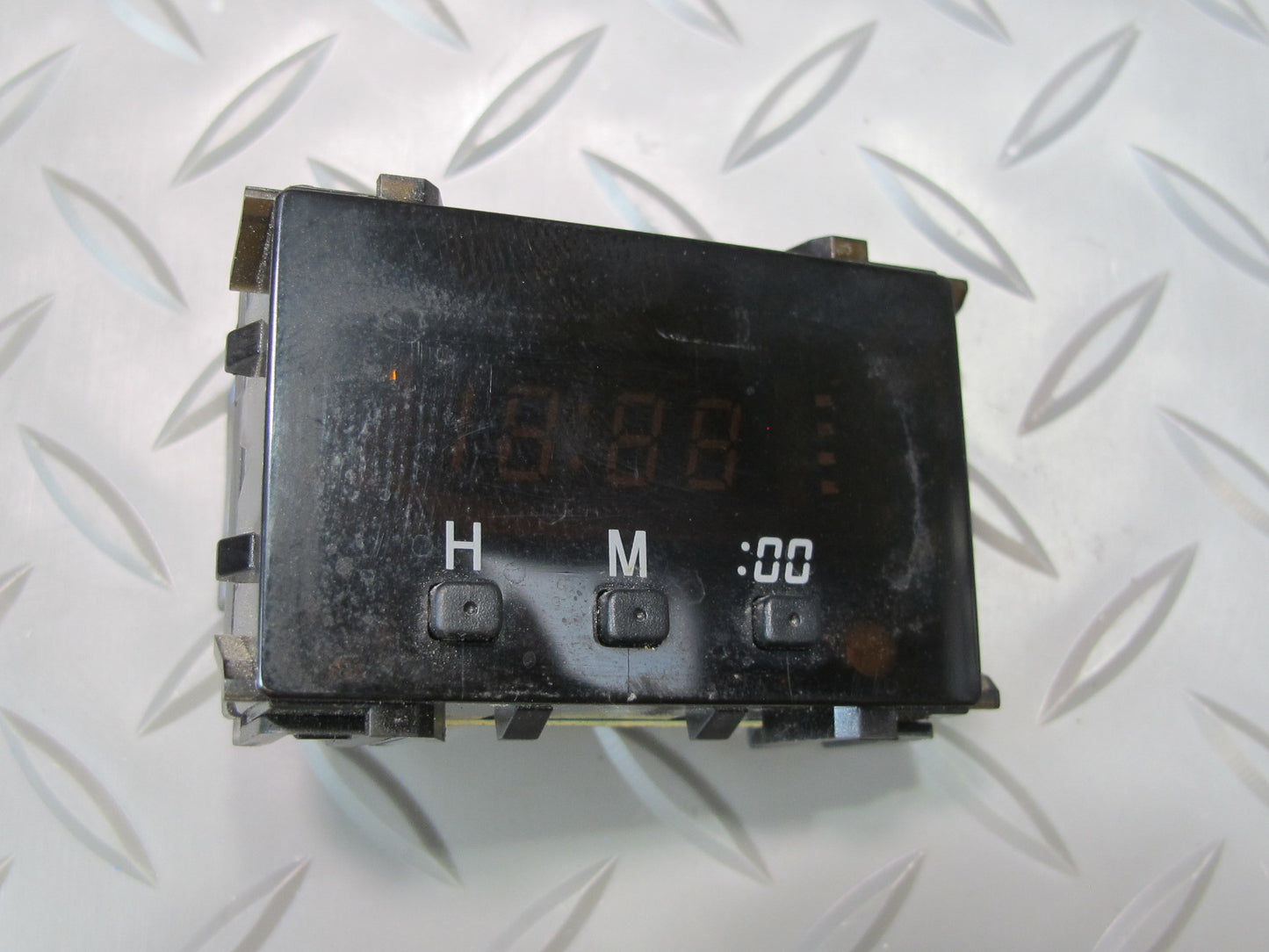 96-98 Toyota MARK2 JZX100 Dash Digital Clock Unit OEM