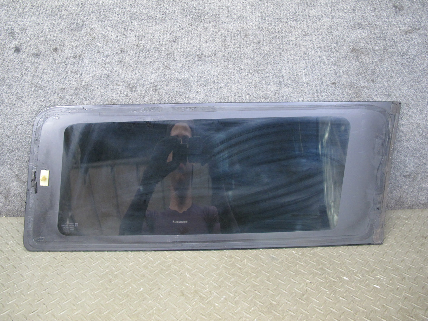 2003-2007 Hummer H2 Rear Left Driver Side Quarter Glass Window