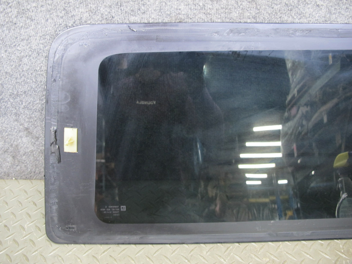 2003-2007 Hummer H2 Rear Left Driver Side Quarter Glass Window