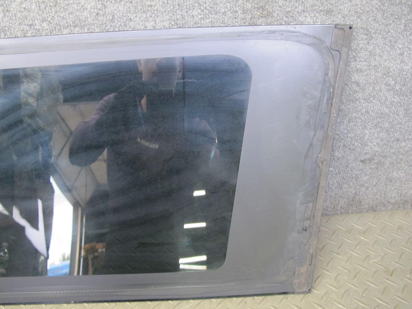 2003-2007 Hummer H2 Rear Left Driver Side Quarter Glass Window