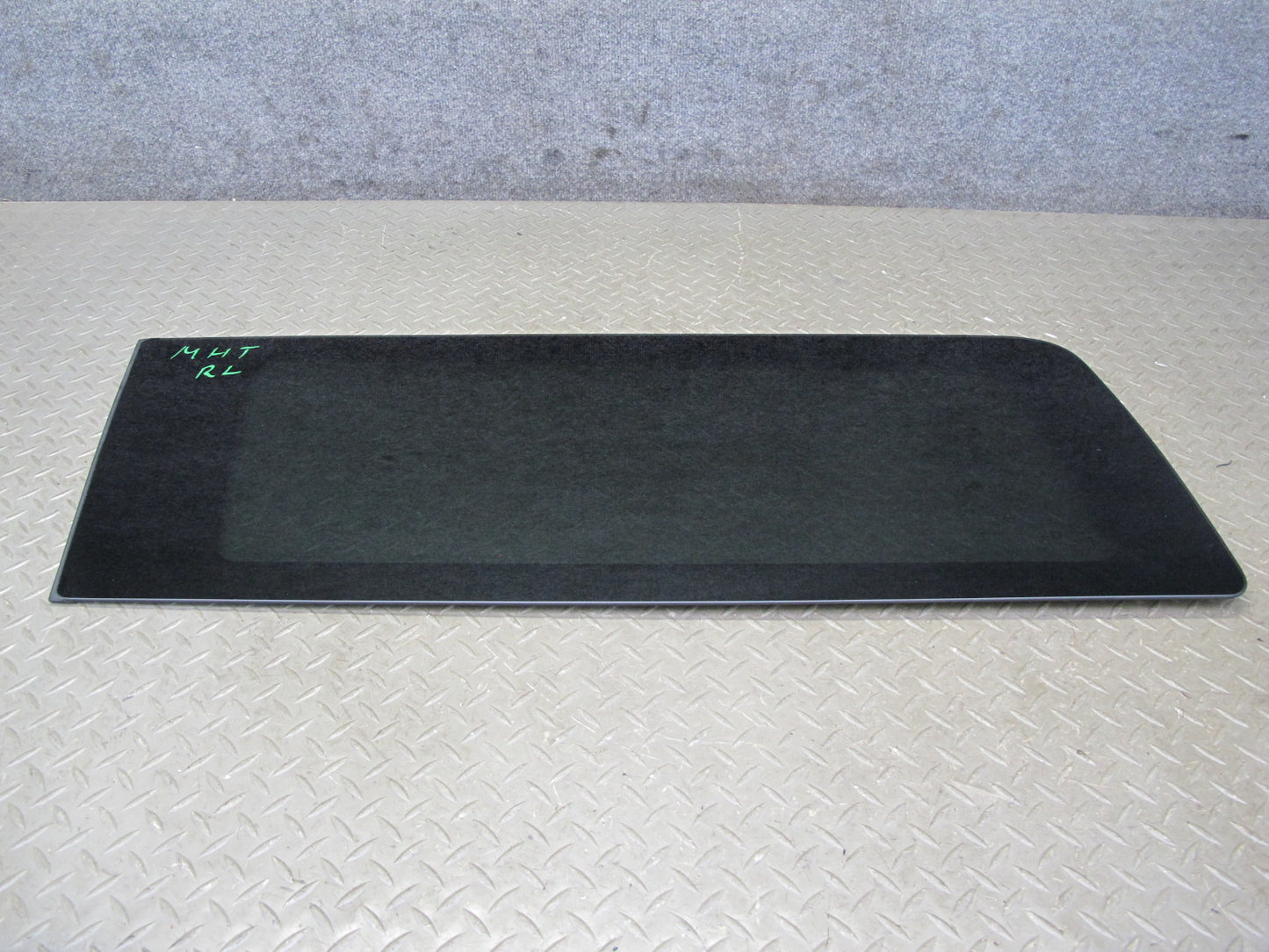 2003-2007 Hummer H2 Rear Left Driver Side Quarter Glass Window