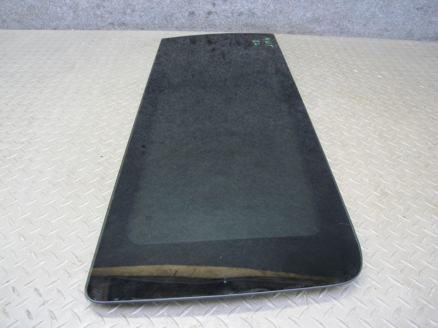 2003-2007 Hummer H2 Rear Left Driver Side Quarter Glass Window