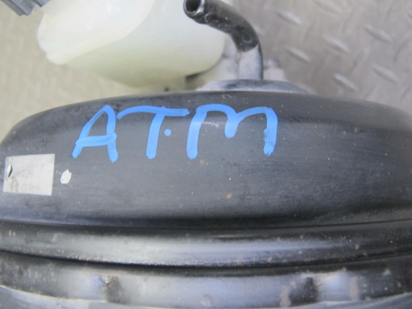 96-98 Toyota MARK2 JZX100 Tourer S Brake Master Cylinder Booster Fluid Reservoir