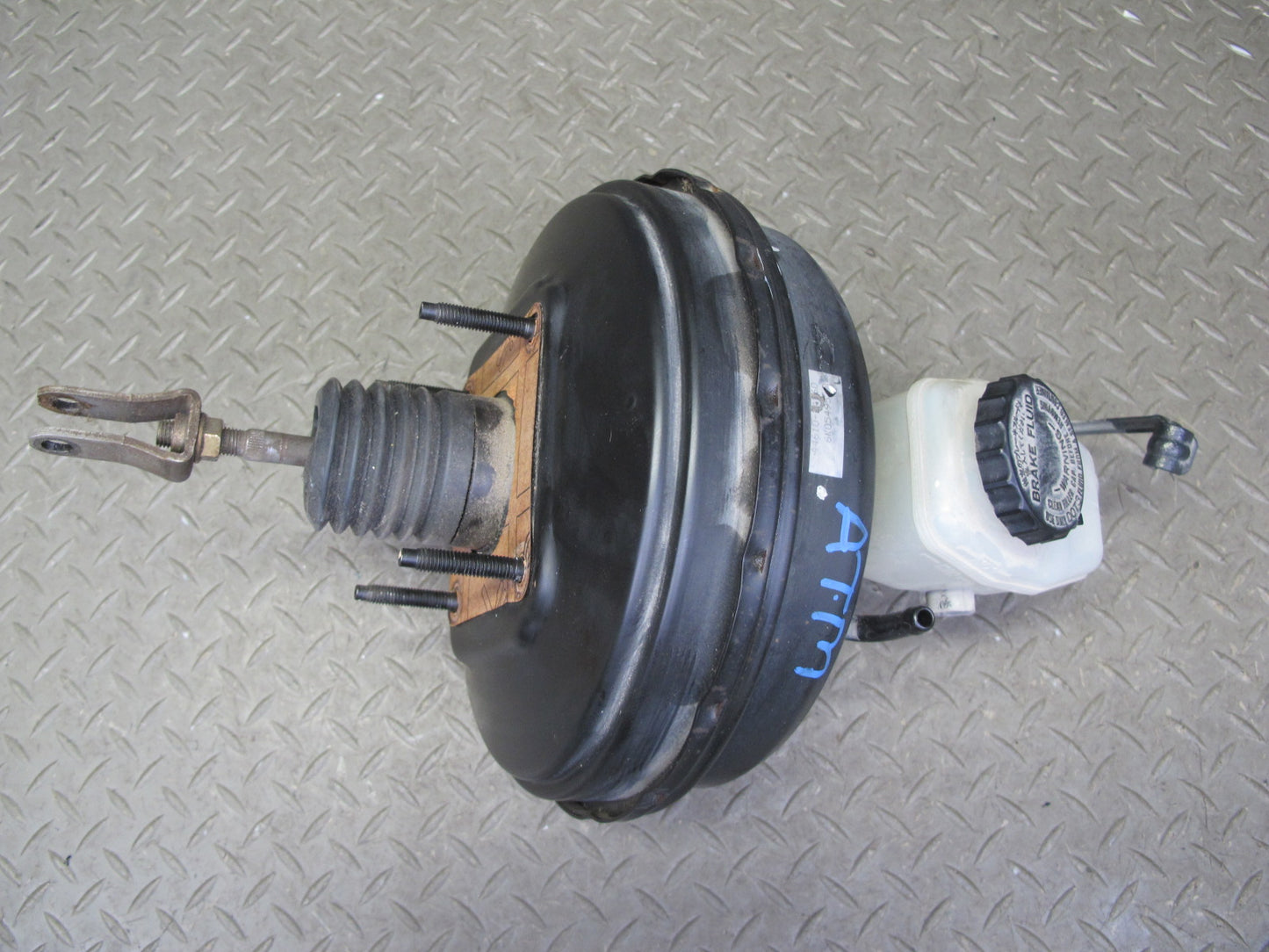 96-98 Toyota MARK2 JZX100 Tourer S Brake Master Cylinder Booster Fluid Reservoir