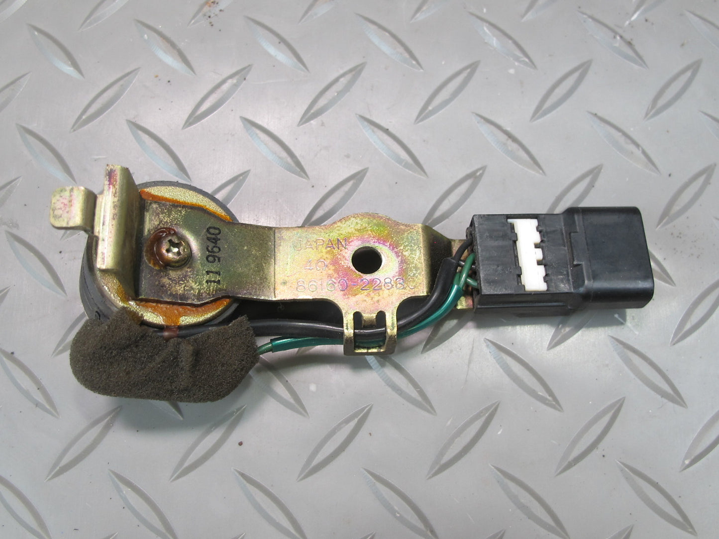 96-98 Toyota MARK2 JZX100 Tourer Set of 4 Front Door Tweeter Speaker OEM