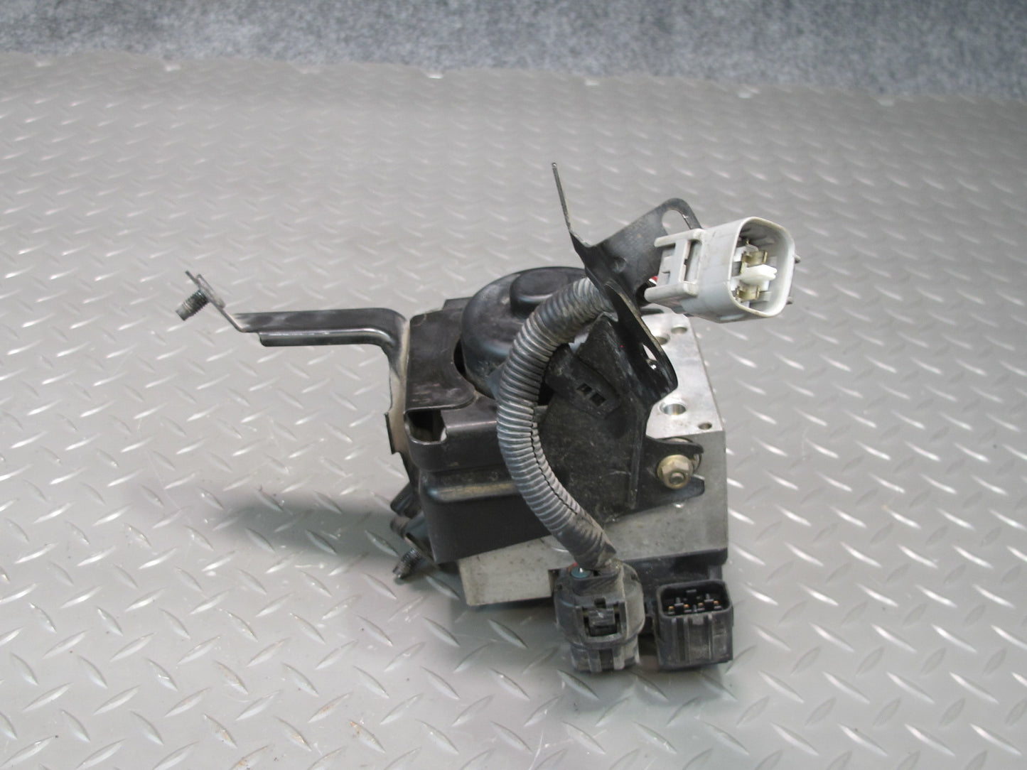 1996 Toyota MARK2 JZX100 Anti Lock Brake ABS Pump Module 44510-24060 OEM