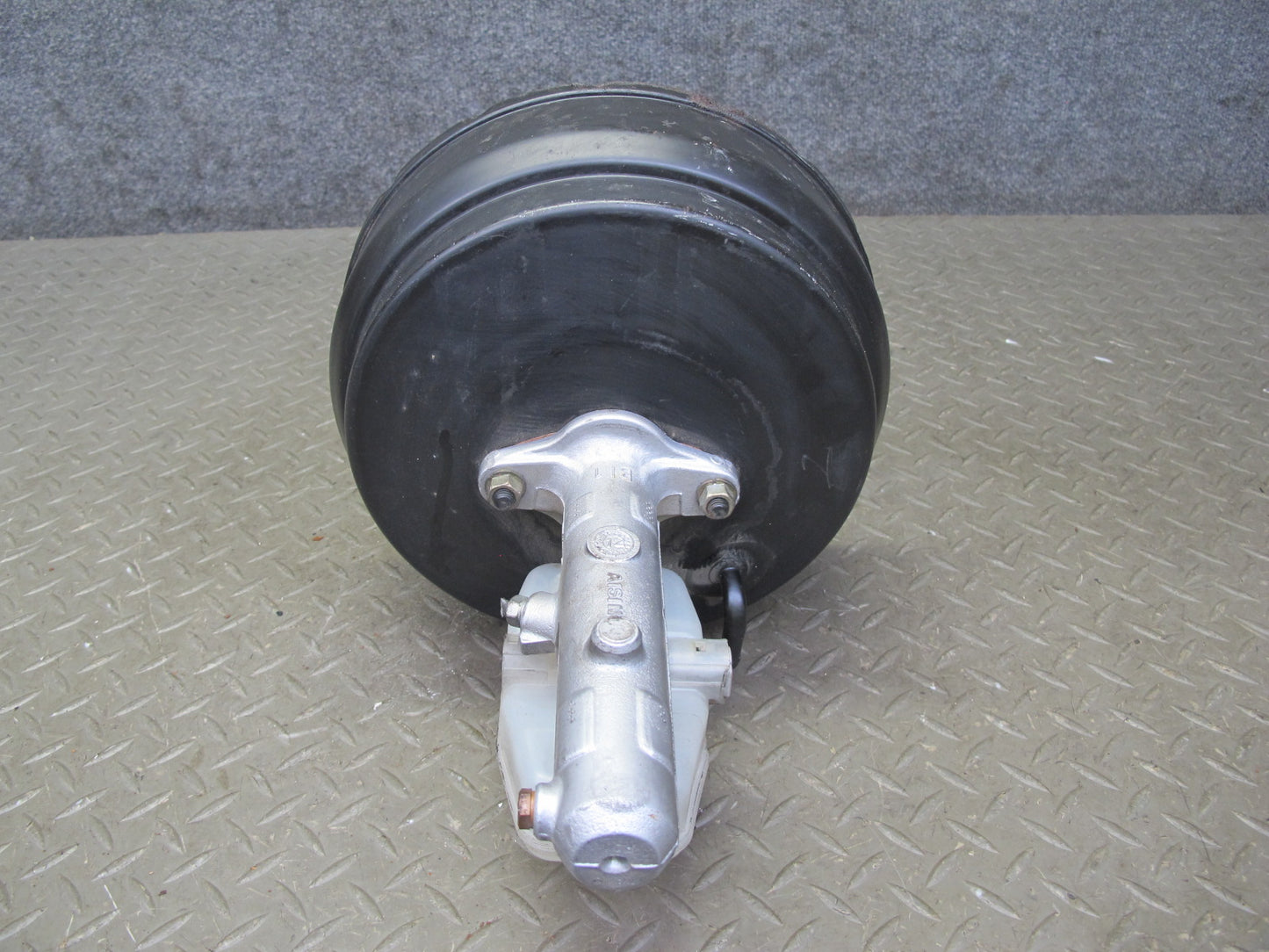 96-97 Toyota Celsior UCF20 RHD Brake Master Cylinder Booster Fluid Reservoir OEM