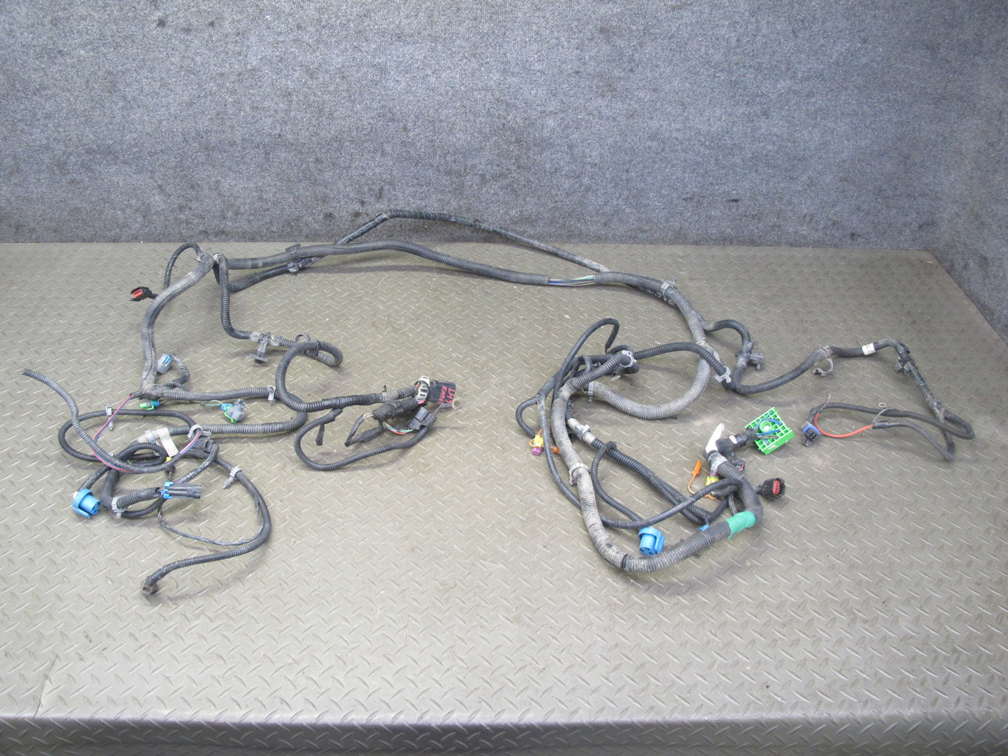 2006-2007 Hummer H2 6.0L Engine Bay Wire Wiring Harness