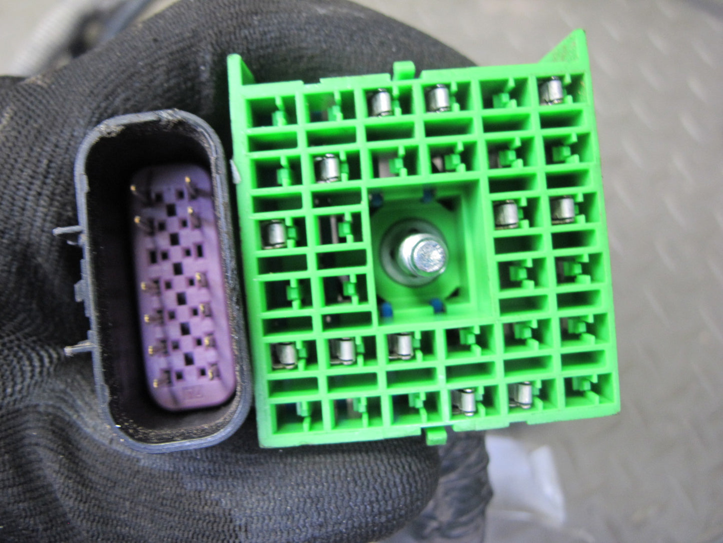 2006-2007 Hummer H2 6.0L Engine Bay Wire Wiring Harness