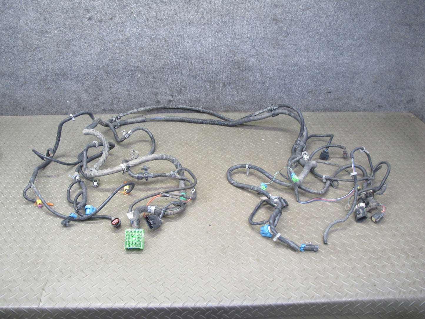 2006-2007 Hummer H2 6.0L Engine Bay Wire Wiring Harness