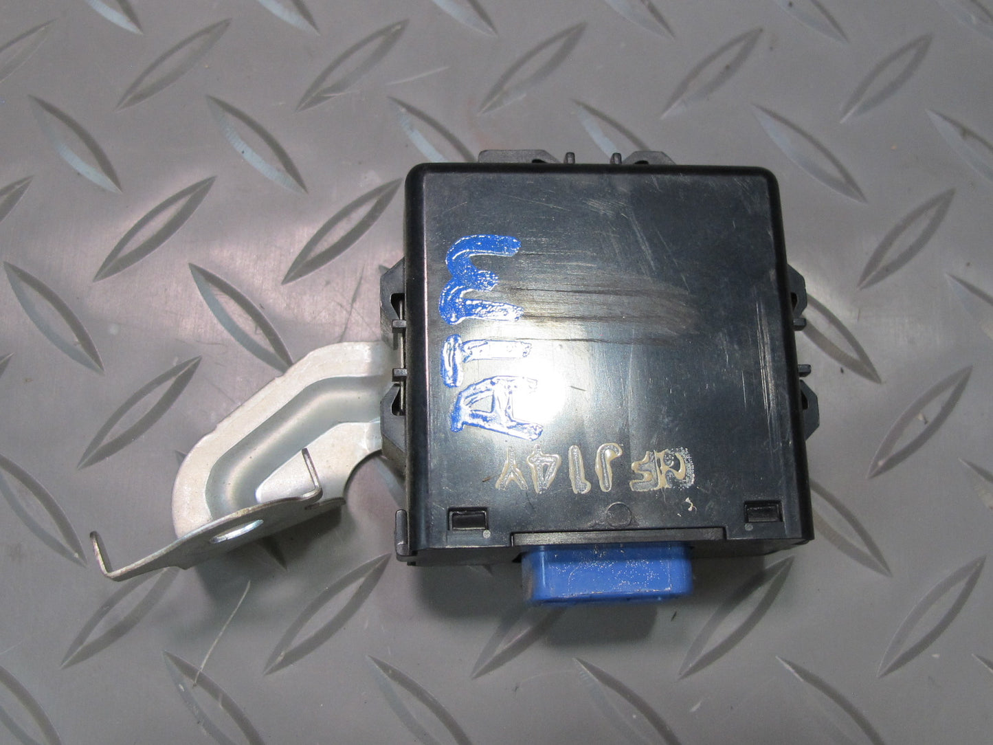 96-00 Toyota Cresta MARK2 JZX100 Power Steering Control Module 89650-22240 OEM