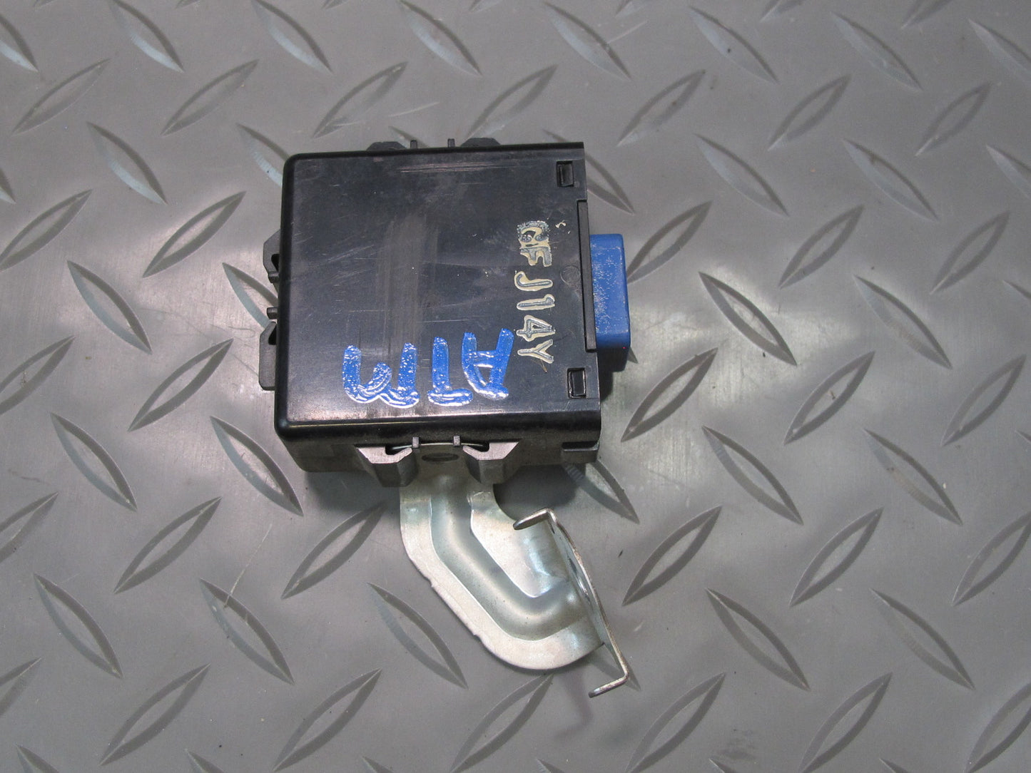 96-00 Toyota Cresta MARK2 JZX100 Power Steering Control Module 89650-22240 OEM