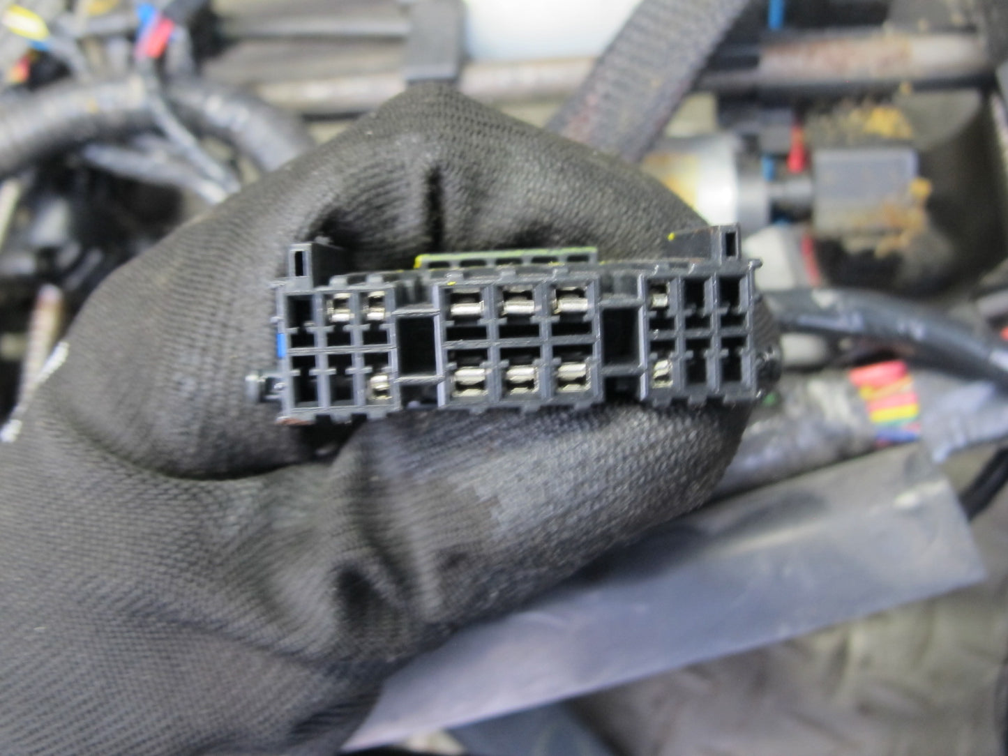 2008-2009 Hummer H2 Front Left Seat Lower Frame Track Rail w Motors