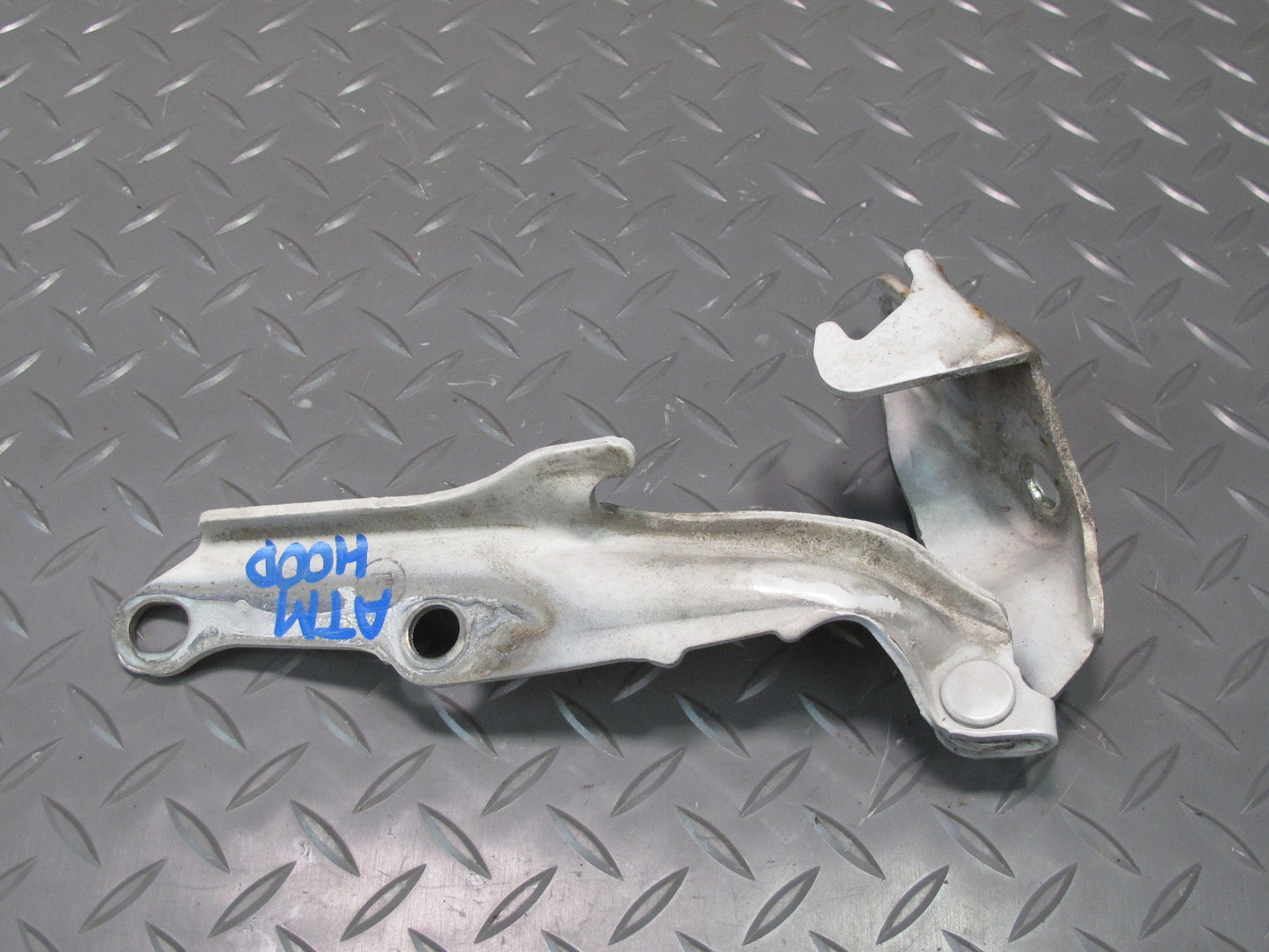 96-00 Toyota MARK2 JZX100 Set of 2 Front Left & Right Hood Hinge OEM