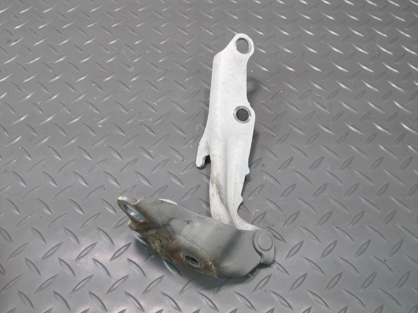 96-00 Toyota MARK2 JZX100 Set of 2 Front Left & Right Hood Hinge OEM