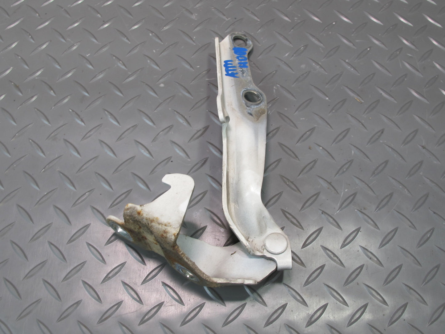 96-00 Toyota MARK2 JZX100 Set of 2 Front Left & Right Hood Hinge OEM