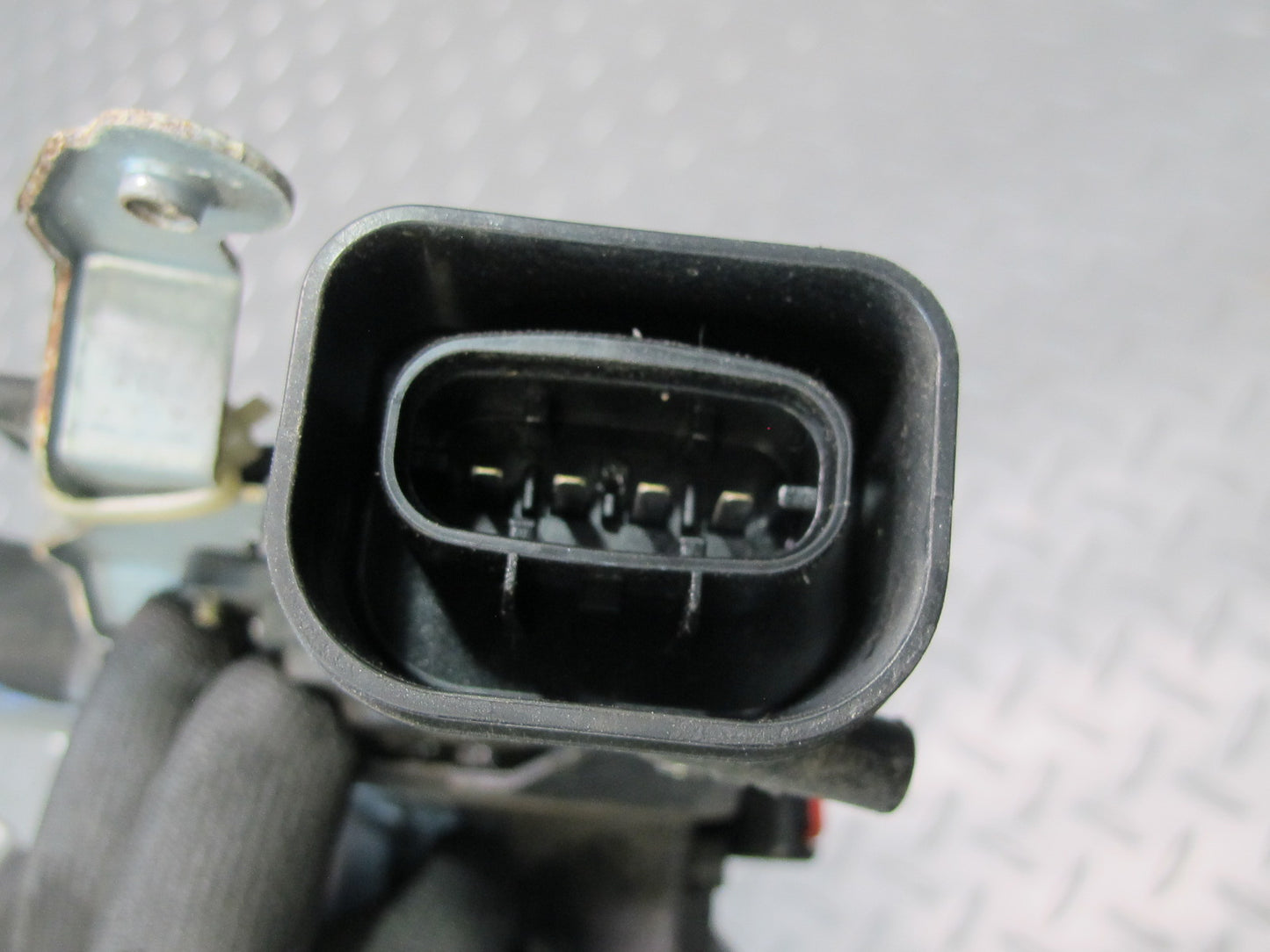 96-00 Toyota MARK2 JZX100 Tourer Front Right Door Lock Latch Actuator OEM