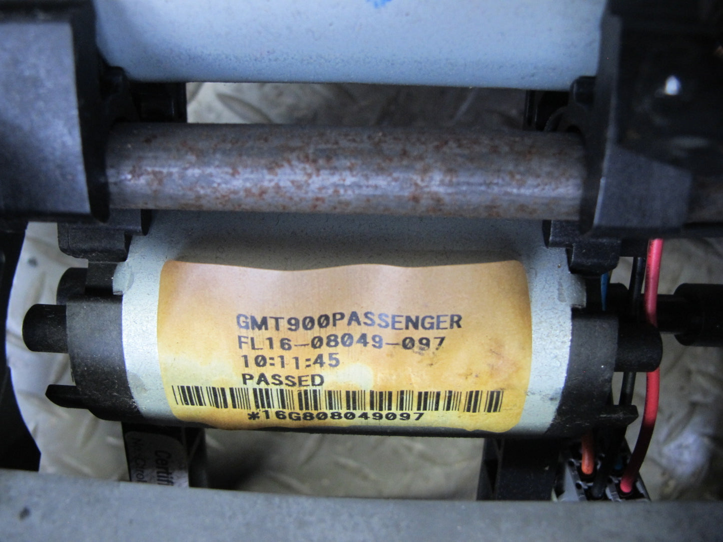 2008-2009 Hummer H2 Front Right Seat Lower Frame Track Rail w Motors