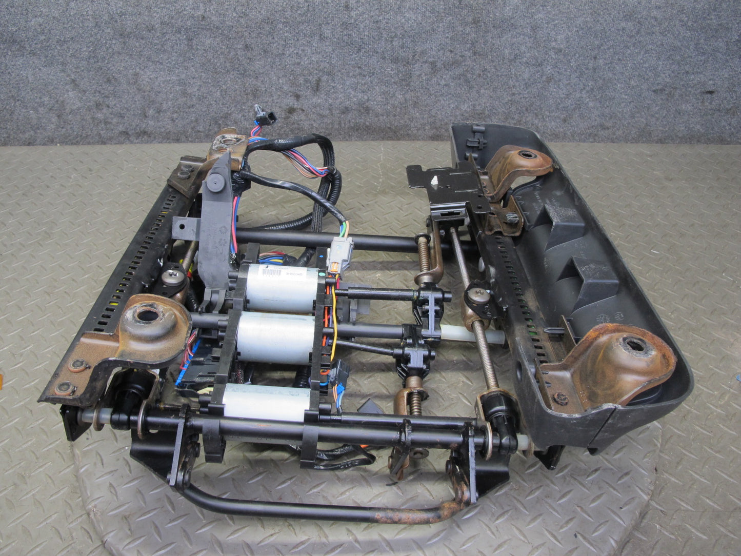 2008-2009 Hummer H2 Front Right Seat Lower Frame Track Rail w Motors