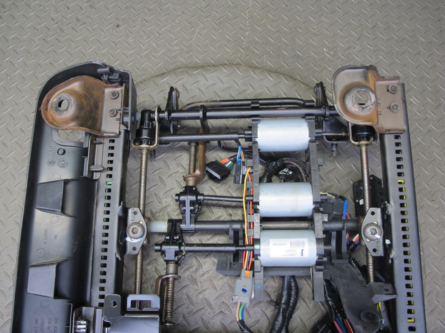 2008-2009 Hummer H2 Front Right Seat Lower Frame Track Rail w Motors