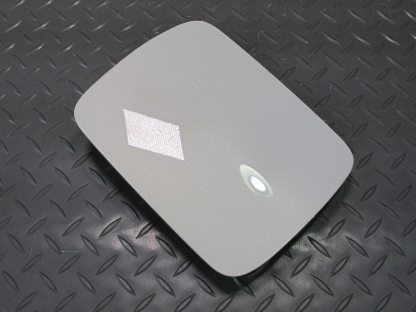 96-00 Toyota MARK2 JZX100 Tourer Fuel Tank Filler Door Lid Cover White Pearl OEM