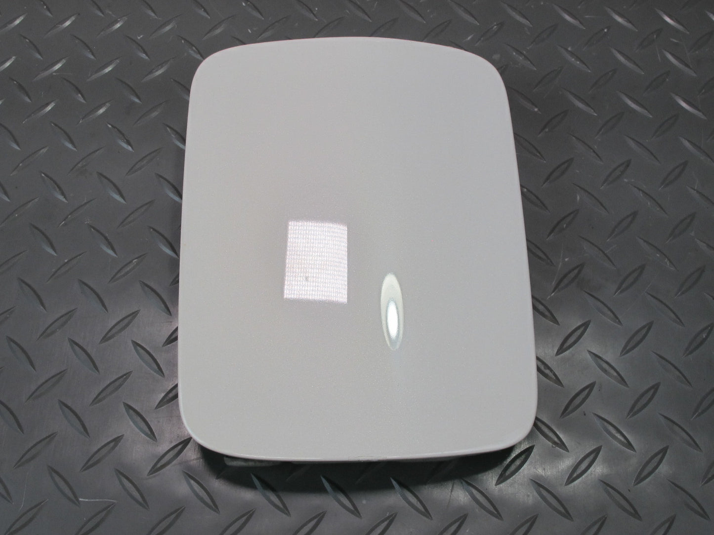 96-00 Toyota MARK2 JZX100 Tourer Fuel Tank Filler Door Lid Cover White Pearl OEM