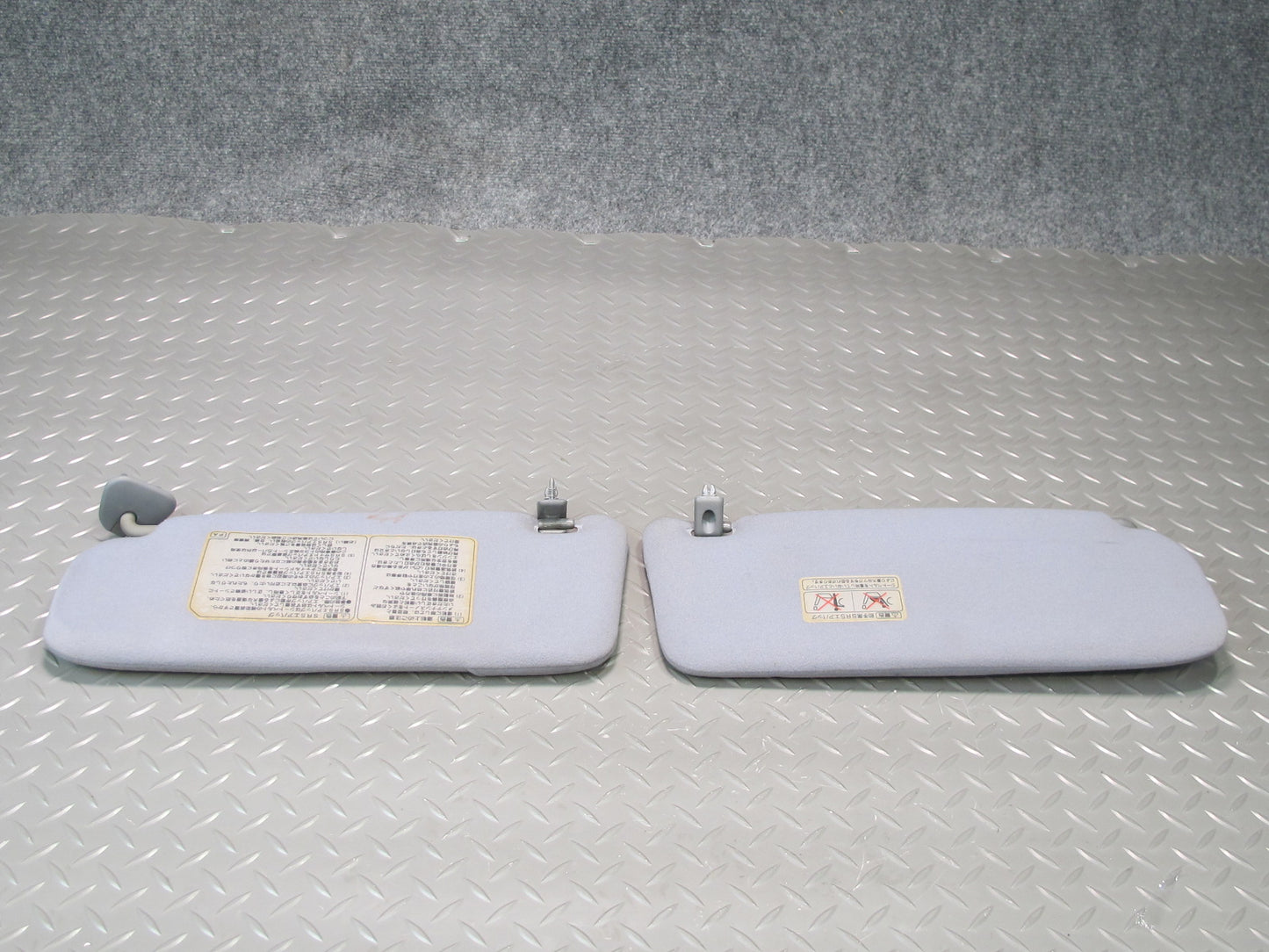 96-98 Toyota MARK2 JZX100 Tourer Set of 2 Front Left & Right Sun Visor  OEM