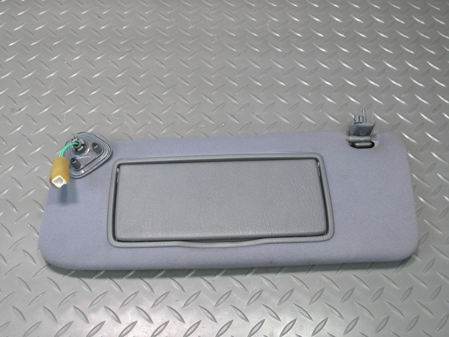 96-98 Toyota MARK2 JZX100 Tourer Set of 2 Front Left & Right Sun Visor  OEM