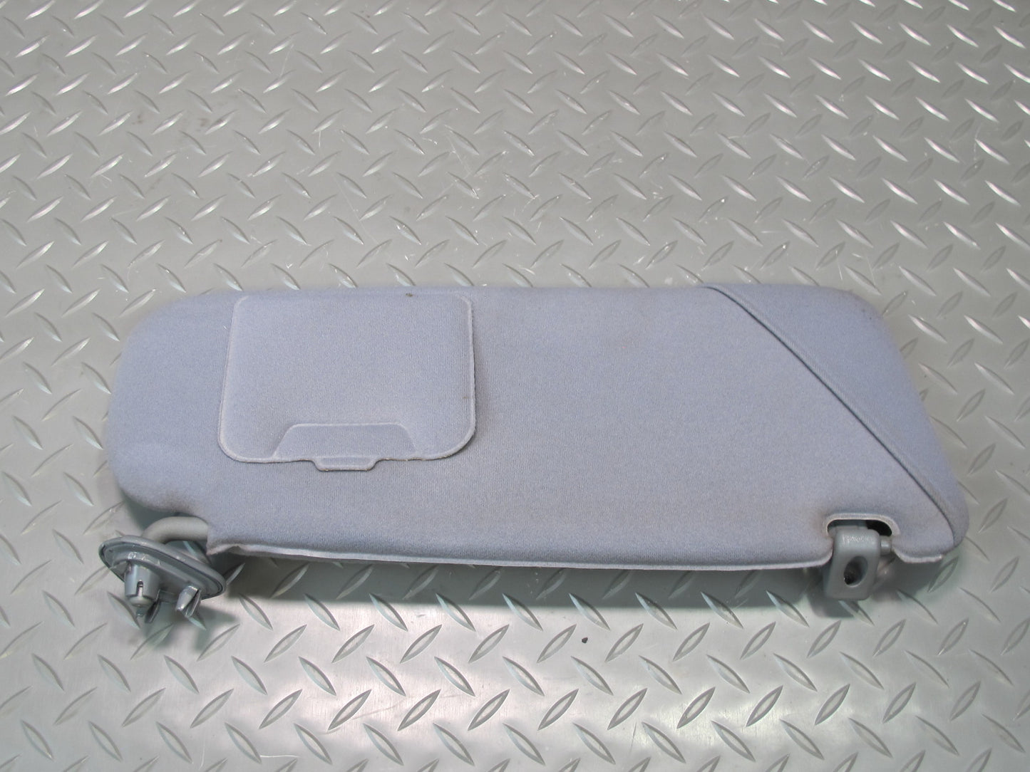 96-98 Toyota MARK2 JZX100 Tourer Set of 2 Front Left & Right Sun Visor  OEM