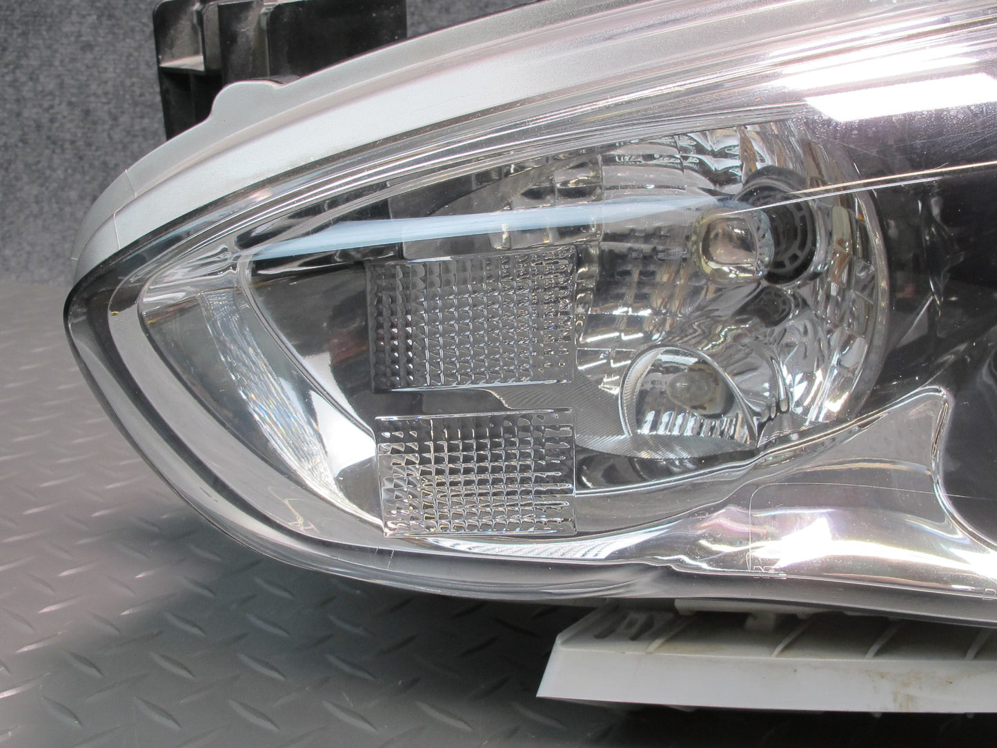 2013-2015 Infiniti JX35 QX60 Front Left & Right Xenon HID Headlight Lamp Set