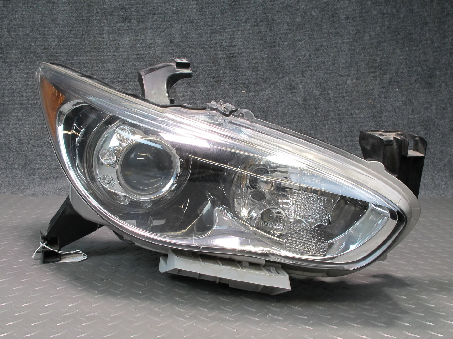 2013-2015 Infiniti JX35 QX60 Front Left & Right Xenon HID Headlight Lamp Set
